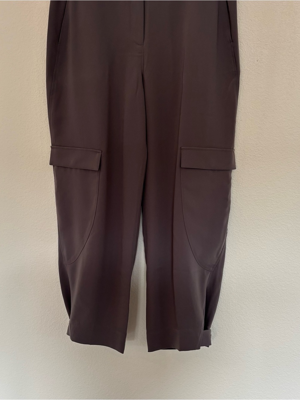 Club Monaco Curved Seam Cargo Pant - Picture 4 of 8